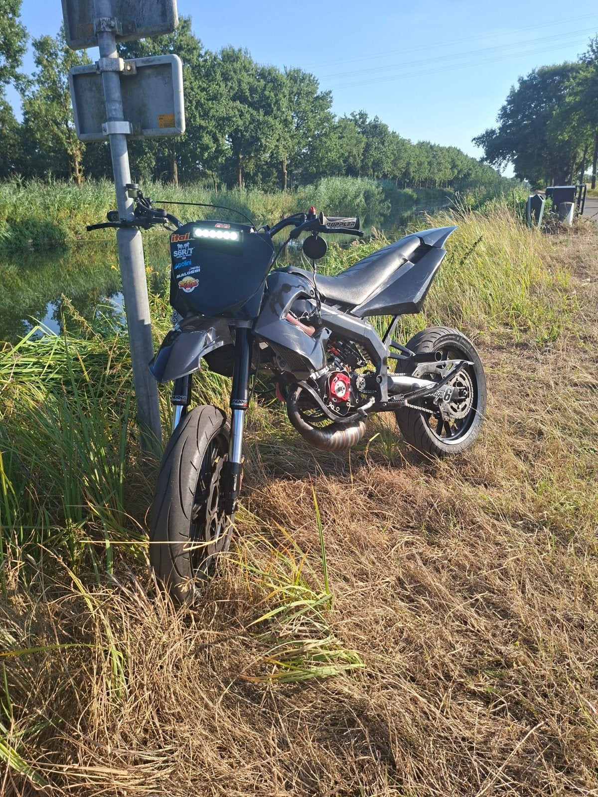 Derbi senda drd 96cc, Fietsen en Brommers, Brommers | Derbi, Maximaal 45 km/u, Zo goed als nieuw, 5 versnellingen, 49 cc