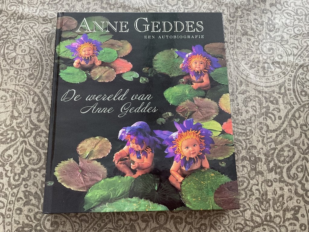 Anne Geddes autobiografie - De wereld van, Ophalen of Verzenden, Zo goed als nieuw, Overige onderwerpen
