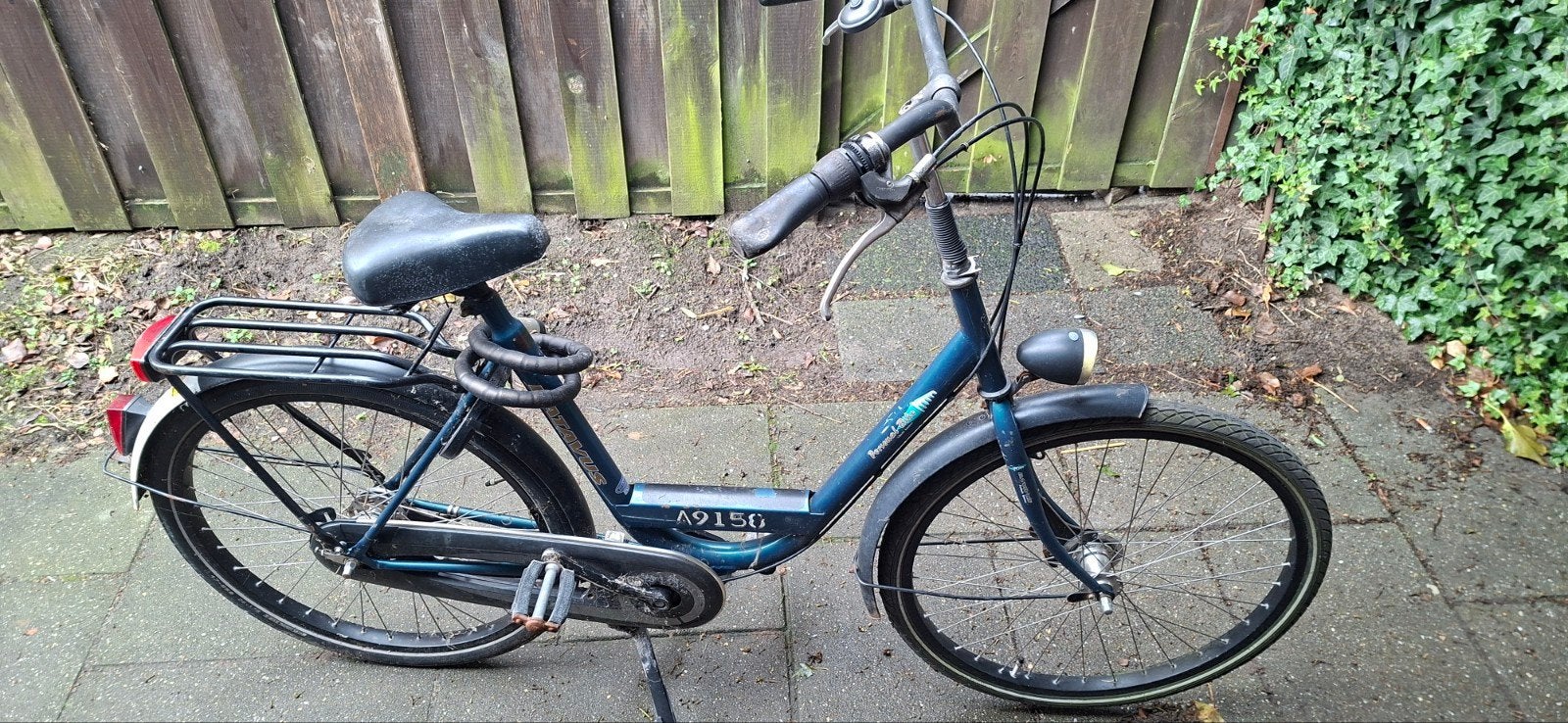Oude fiets, Fietsen en Brommers, Fietsen | Dames | Moederfietsen, Ophalen, 0 zitjes, Gebruikt, Overige merken