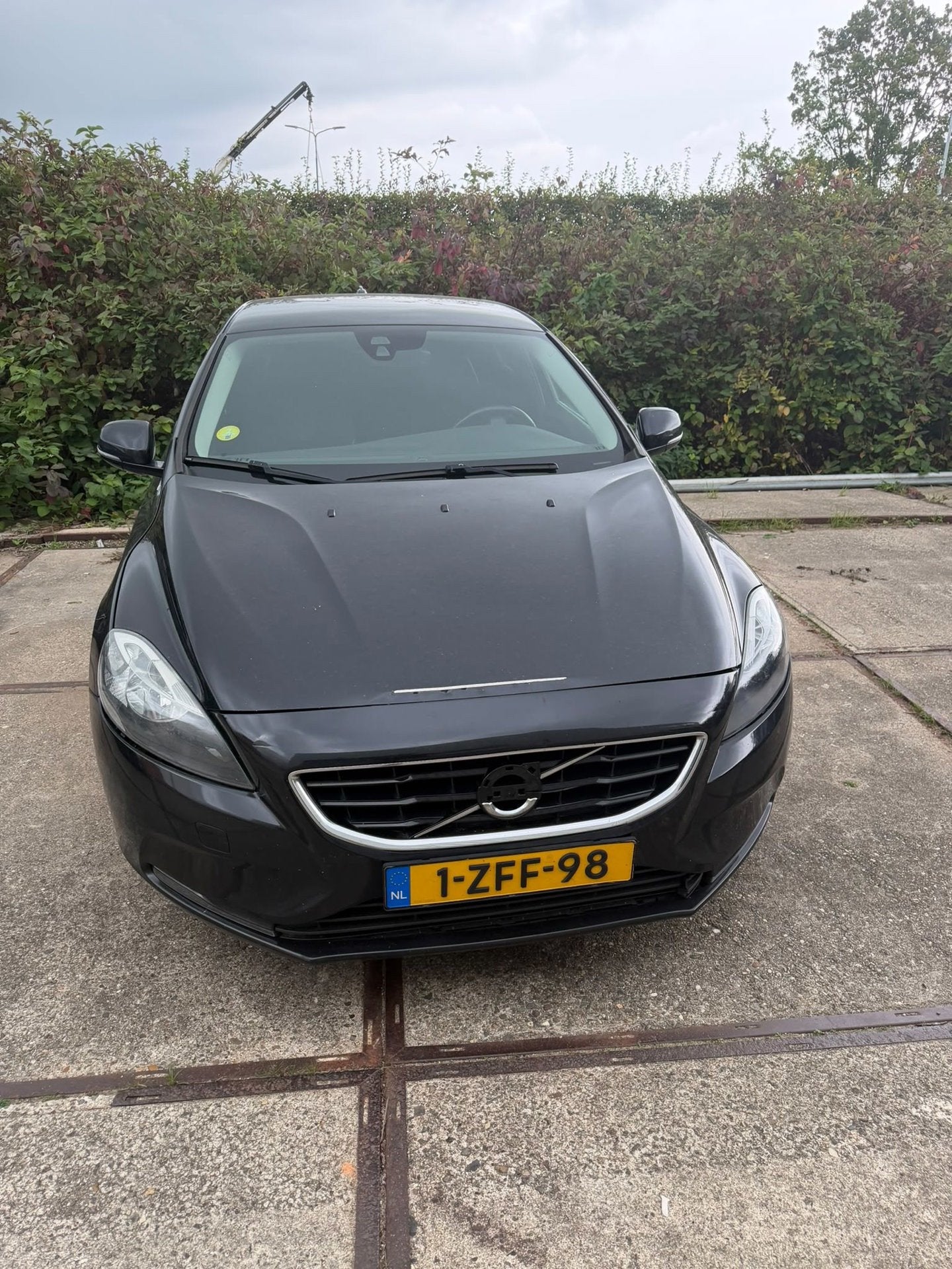 Volvo V40 2.0 D4 R-Design Business, Auto's, Voorwielaandrijving, Stof, Gebruikt, Zwart