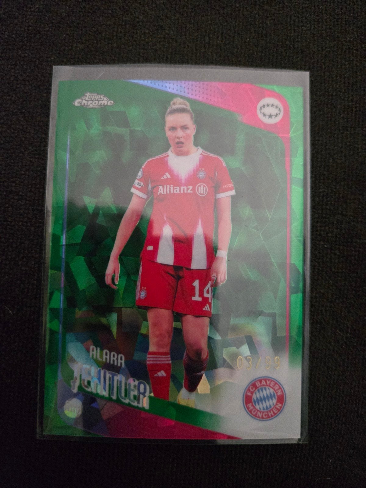 Alara Şehitler Green /99 Topps Chrome Sapphire 2026, Ophalen of Verzenden, Zo goed als nieuw, Buitenlandse clubs, Spelerskaart