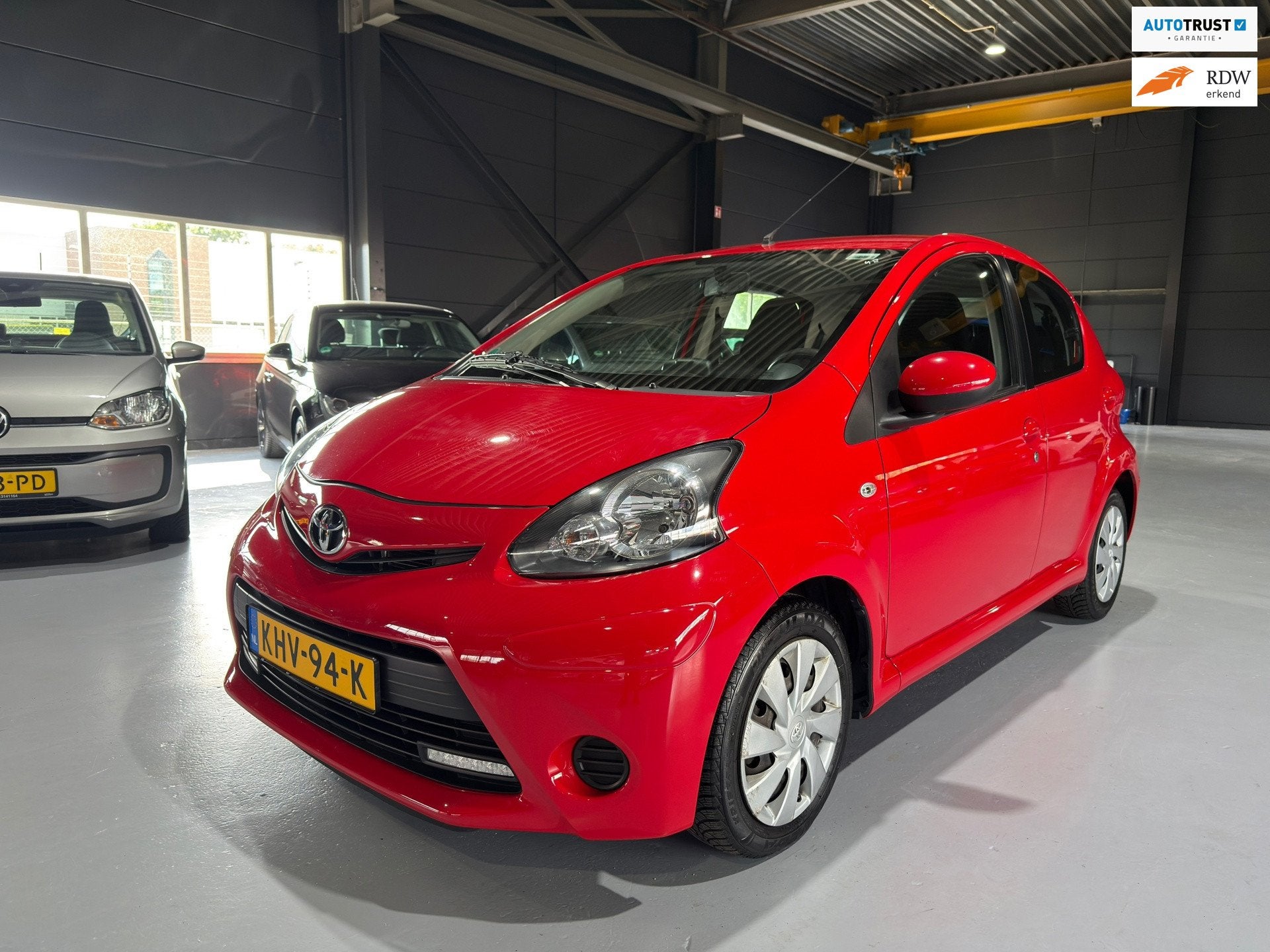 Toyota Aygo 1.0 VVT-i Aspiration Dealer onderhouden|Navigati, Voorwielaandrijving, Stof, Gebruikt, Met garantie (alle)