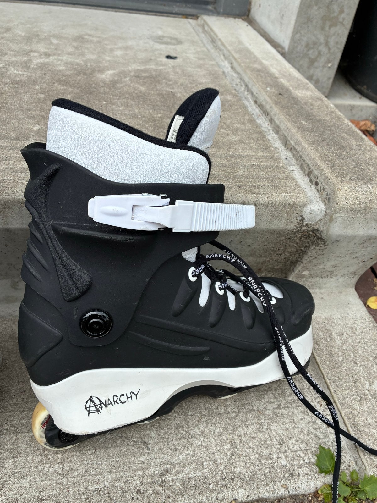 Anarchy Skates - maat 40.5 (7), Gebruikt, Kinderen, Inline skates 4 wielen, Ophalen