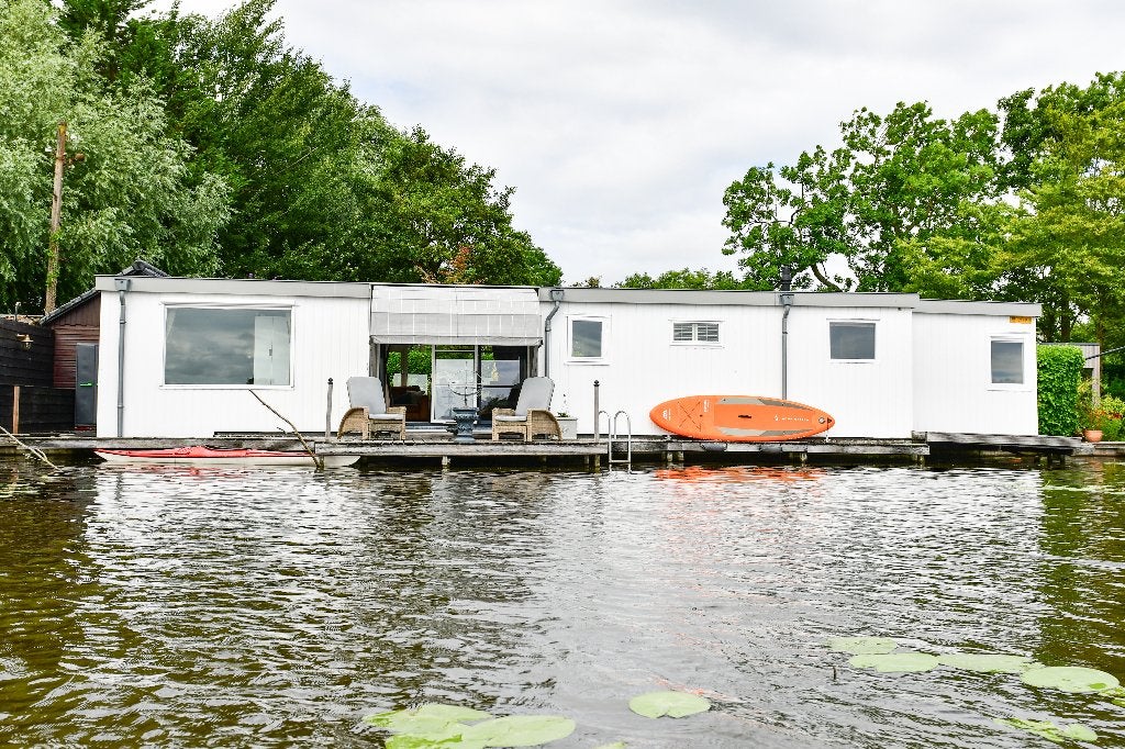 woonark Tiga Makota zonder ligplaats circa 17 x 3,6, Noord-Holland, 3 kamers, 52 m², Haarlem