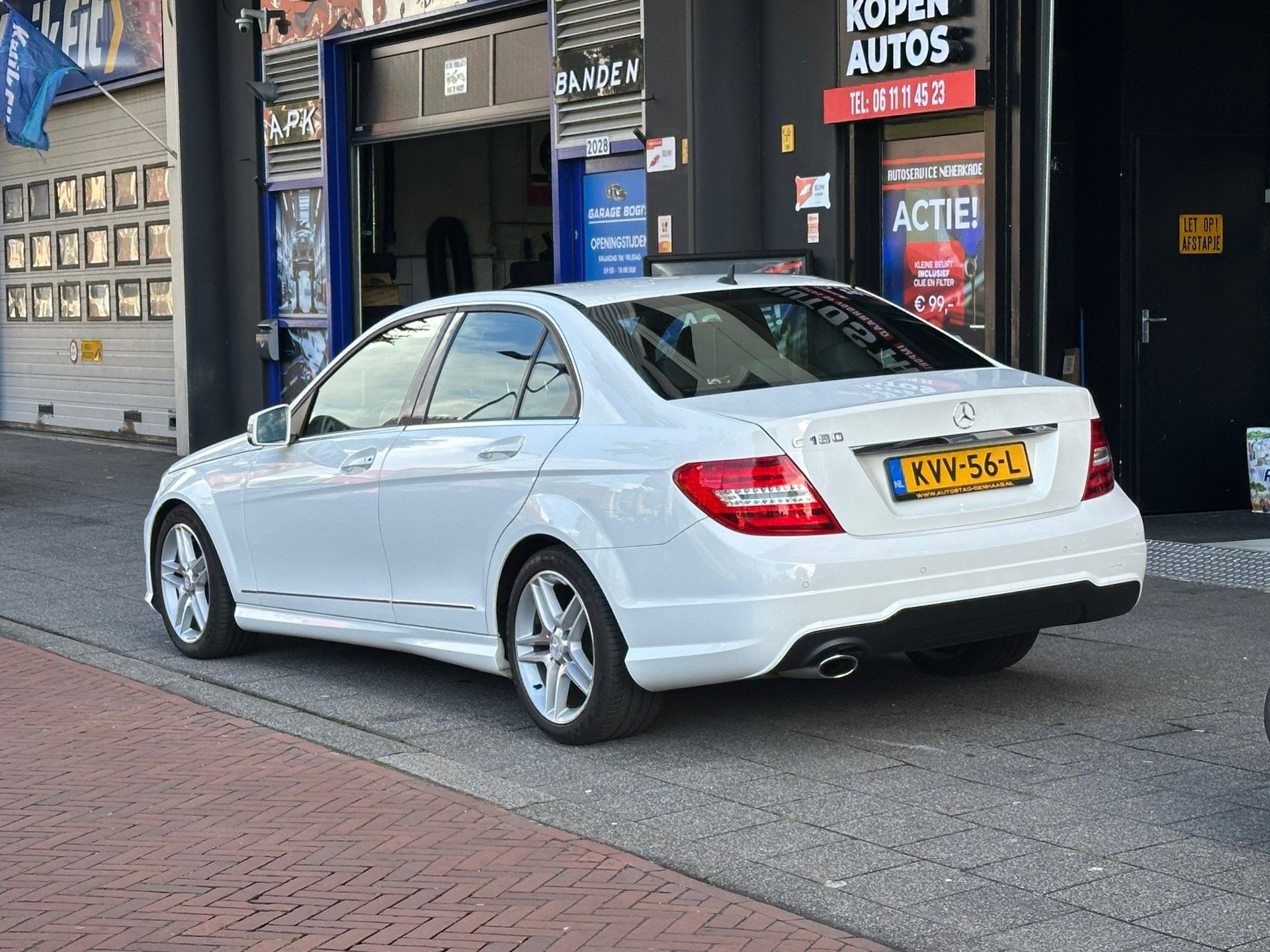 Mercedes-Benz C-klasse 180 Amg Automaat Clima Navi Leer, Achterwielaandrijving, Euro 6, Leder en Stof, Wit