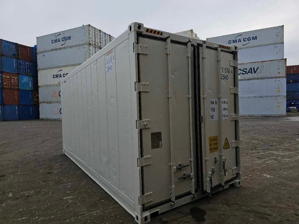 VERNOOY REEFER SHELL 3315764, Dave Vernooij, Davevernooij@icloud.com, Kellensedwarsweg 9
4004JC  Tiel, NL