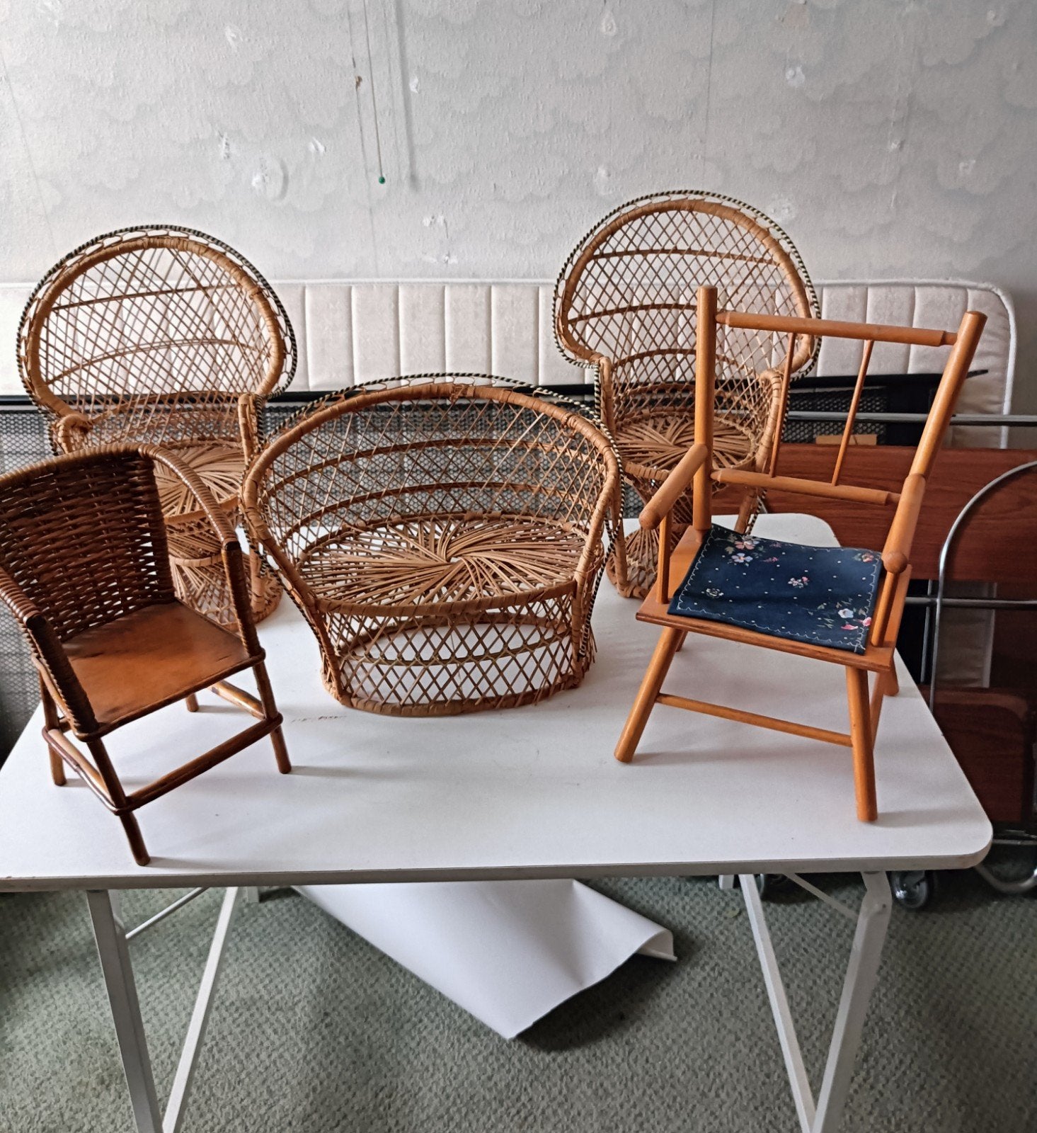Set van 5 Vintage Rotan en Houten Poppenstoelen, Ophalen of Verzenden, Zo goed als nieuw