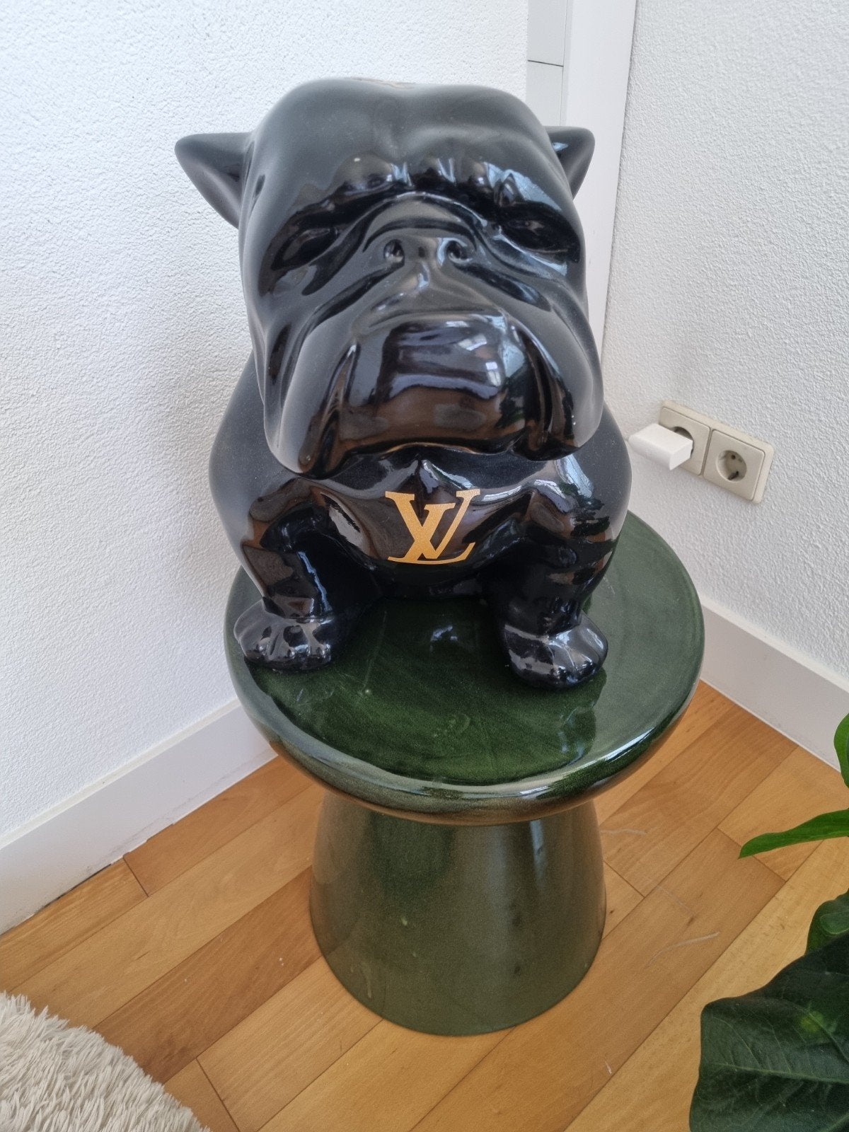 Zwarte Bulldog Beeld met Louis Vuitton Monogram, Ophalen, Zwart, Kunststof, Zo goed als nieuw