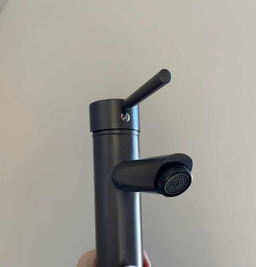 Wastafelkraan gun metal, Ophalen, Nieuw, Kraan