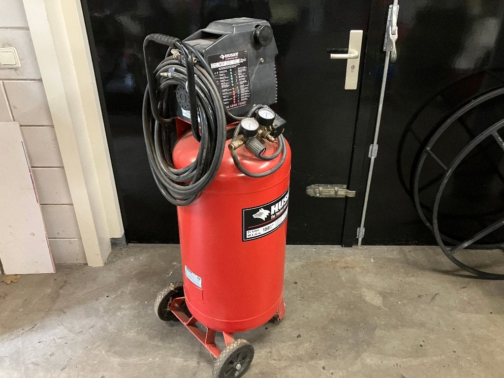 Husky compressor (Amerikaans type), Ophalen, Gebruikt, 10 bar of meer, Minder dan 200 liter/min