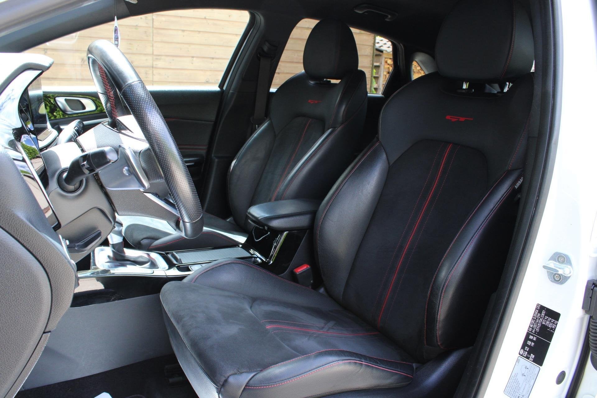 Kia Ceed 1.6 T-GDi GT Memory | JBL | Stuur/Stoelverwarming, Auto's, 15 km/l, Gebruikt, 4 cilinders, Met garantie (alle)