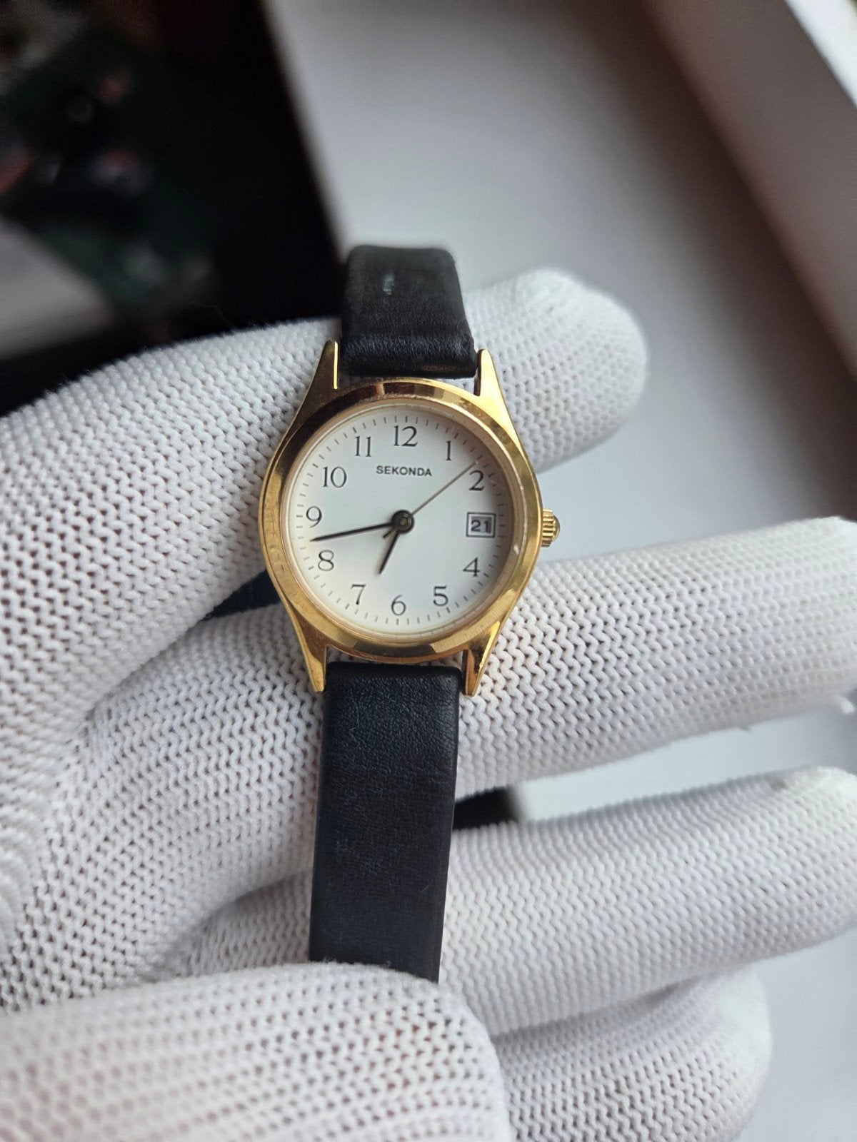 sekonda oude vrouwenhorloge, Overige merken, Leer, Polshorloge, Ophalen of Verzenden