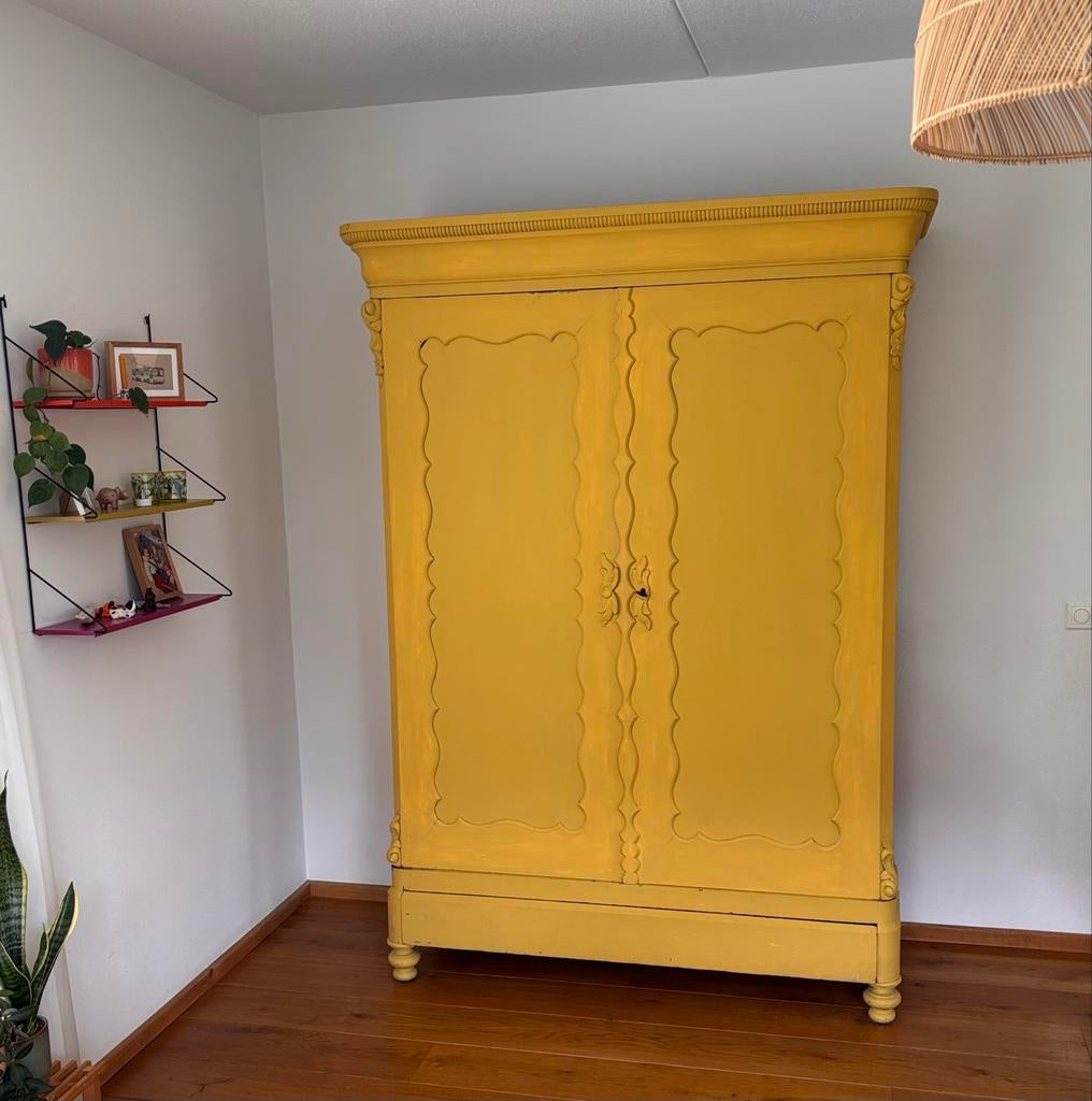 Grote Biedermeier kast, Ophalen