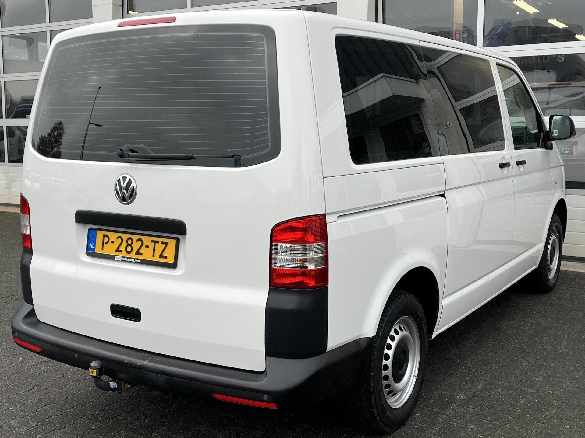 Volkswagen Transporter Kombi 2.0 TDI 140 pk DSG Automaat L1H, Auto's, Euro 5, Stof, Gebruikt, 255 €/maand