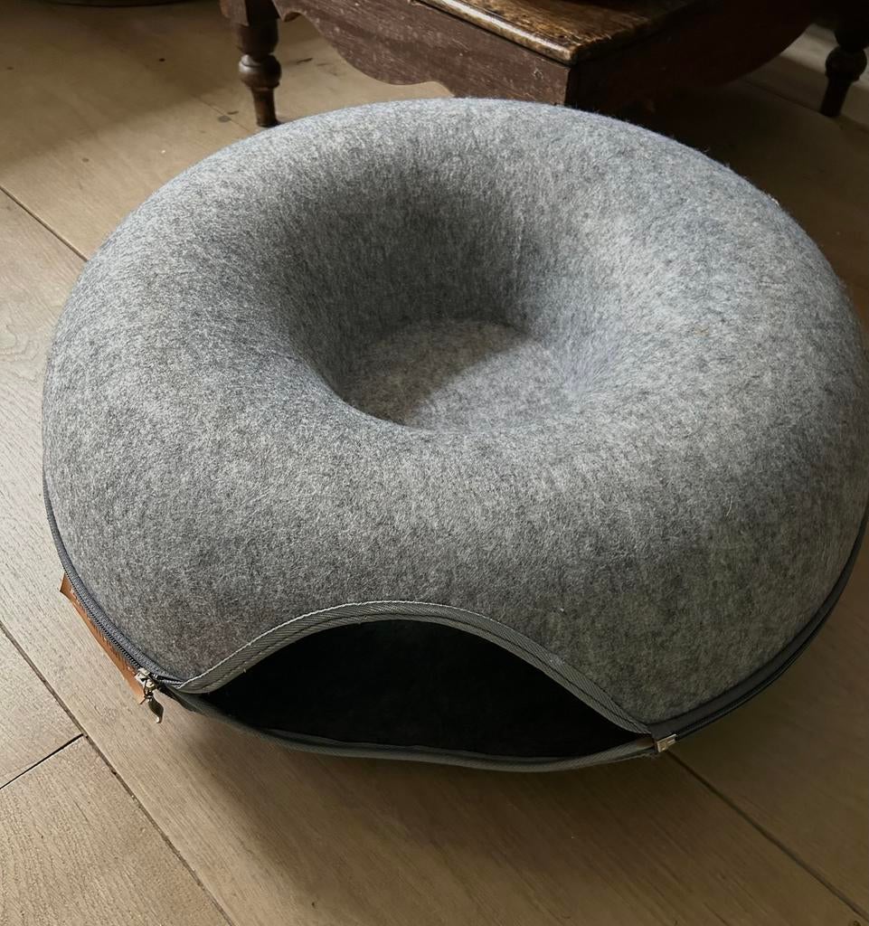 Dreamteam Donut mand tunnel, Dieren en Toebehoren, Kattenmanden, Ophalen of Verzenden, Gebruikt, Vilt