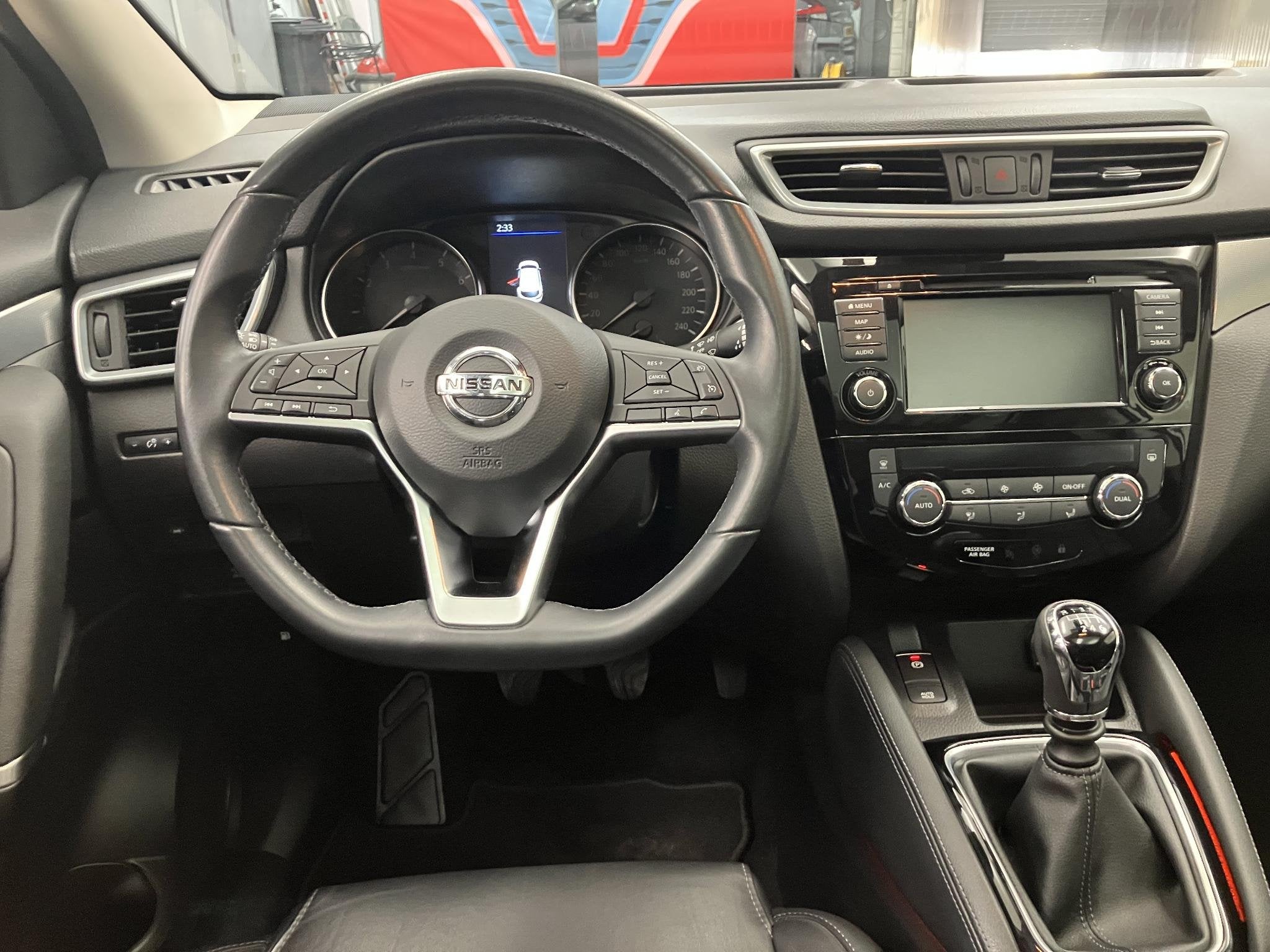 Nissan Qashqai 1.3 DIG-T Premium Edition / Lederen Bekleding, Auto's, Nissan, Voorwielaandrijving, 687 kg, Gebruikt, 4 cilinders