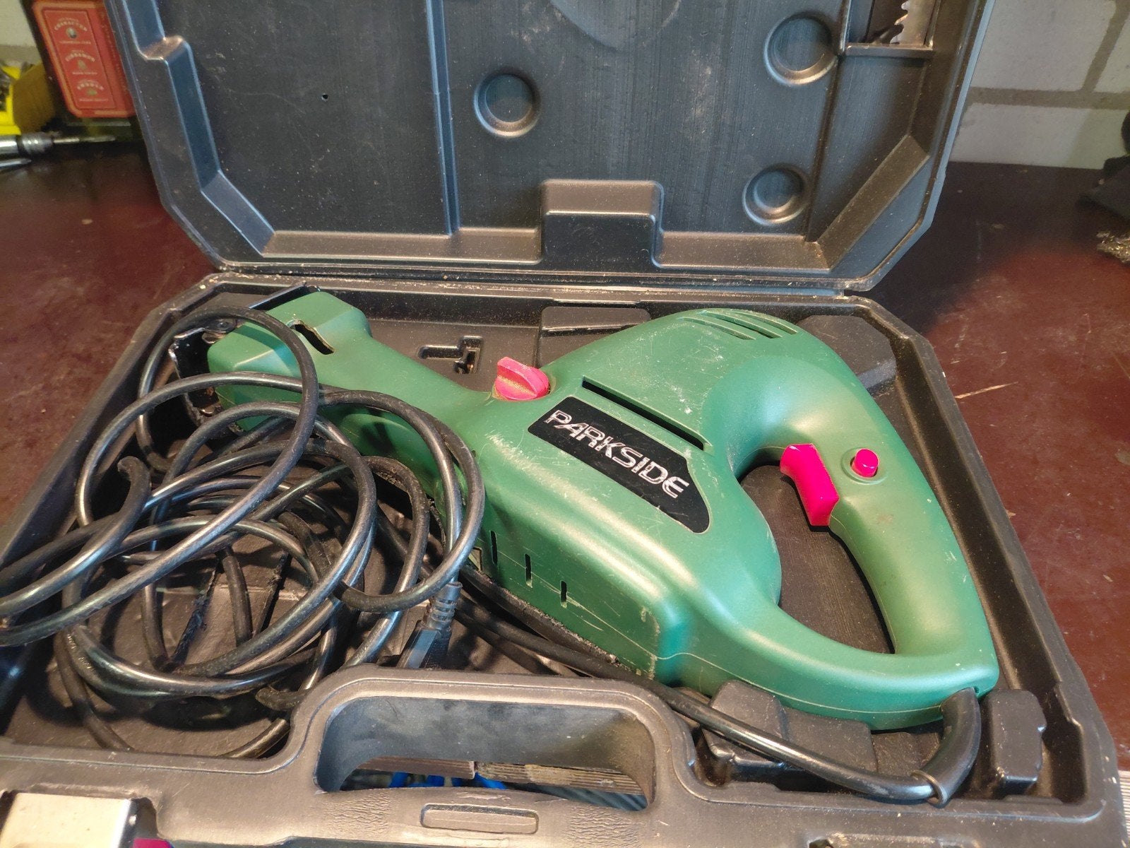 Parkside Reciprozaag, Ophalen, 70 mm of meer, 600 tot 1200 watt, Zo goed als nieuw