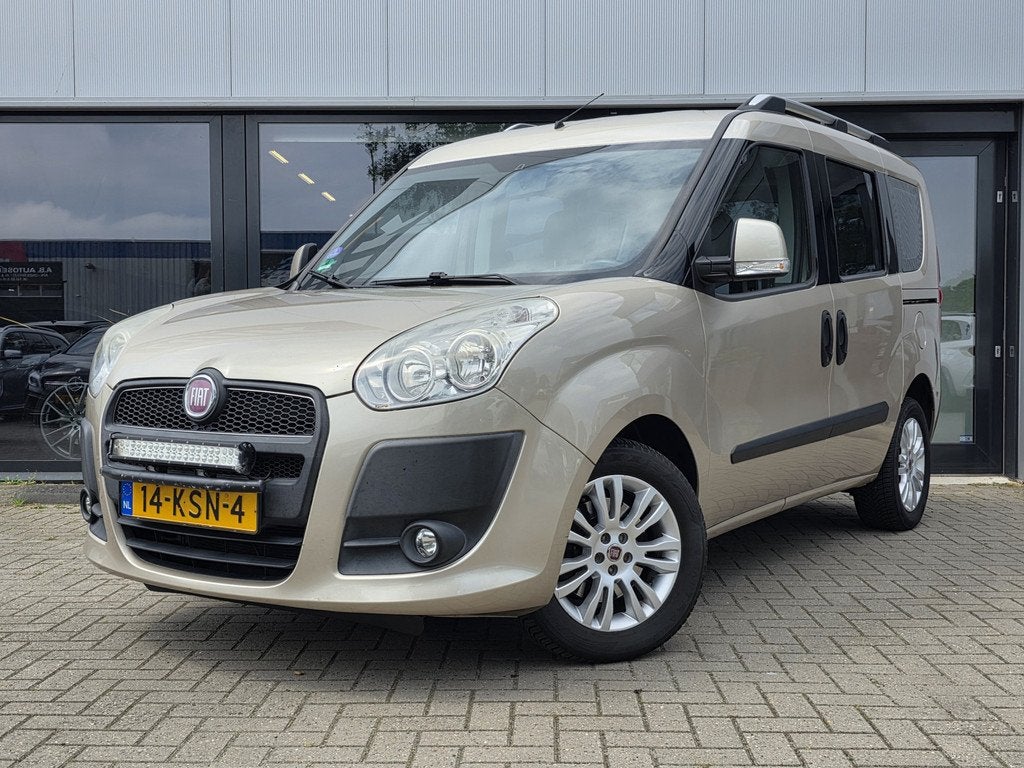 Fiat Doblò 1.4 Emotion + DUBBELE SCHUIFDEUR + KLIMA + LM VE, Voorwielaandrijving, Euro 5, Stof, Gebruikt