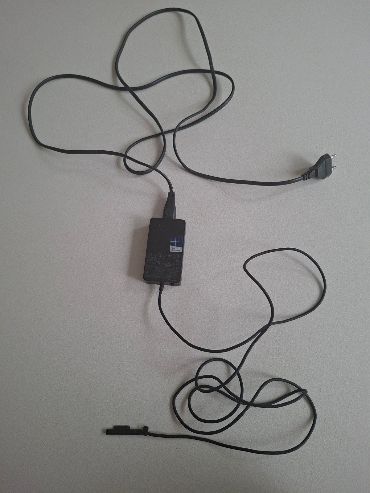 Voeding/Lader voor Microsoft Surface Pro (Model 1625), Computers en Software, Ophalen of Verzenden, Gebruikt, Microsoft