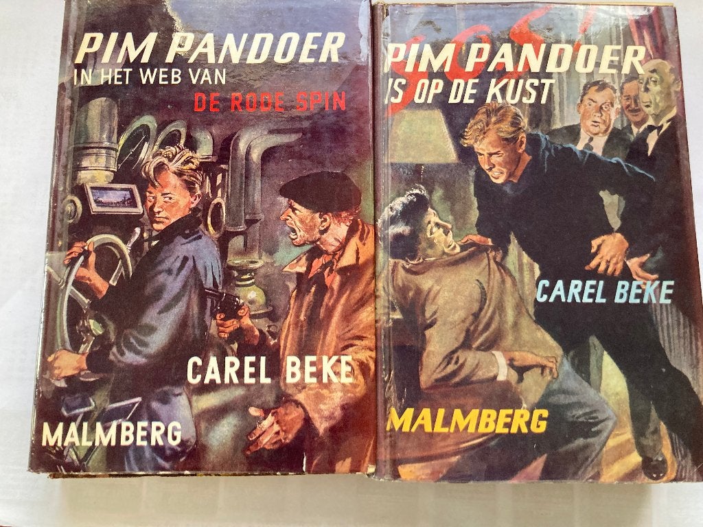 T.K. Pim Pandoer De rode spin & Zet Parijs op stelten, Ophalen of Verzenden, Gelezen, Carel Beke, Fictie algemeen