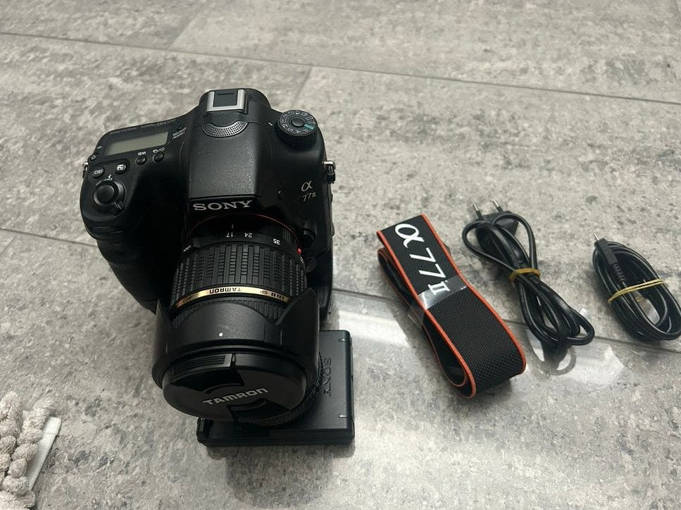 Sony Alpha a77 II met grip en Tamron 17-50mm f/2.8 lens, Audio, Tv en Foto, Fotocamera's Digitaal, Gebruikt, Spiegelreflex, Kantelbaar/draaibaar scherm