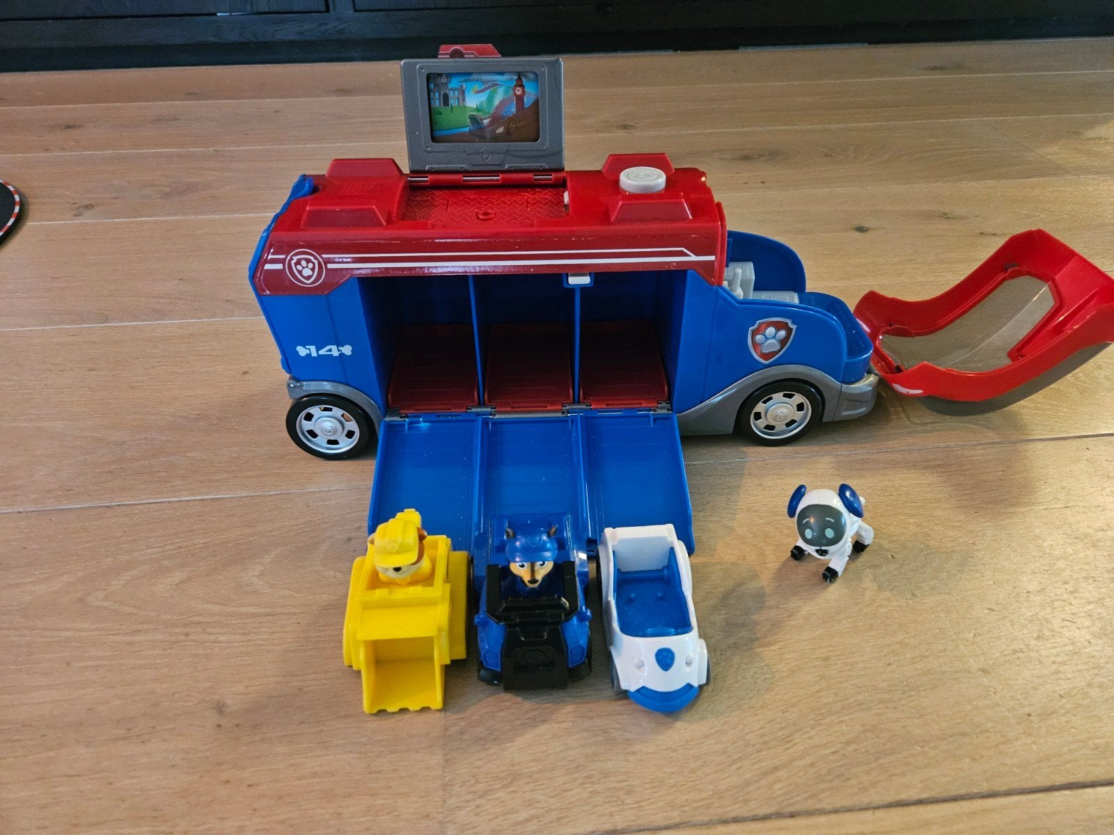 Paw Patrol Patroller met voertuigen en figuren, Ophalen, Gebruikt