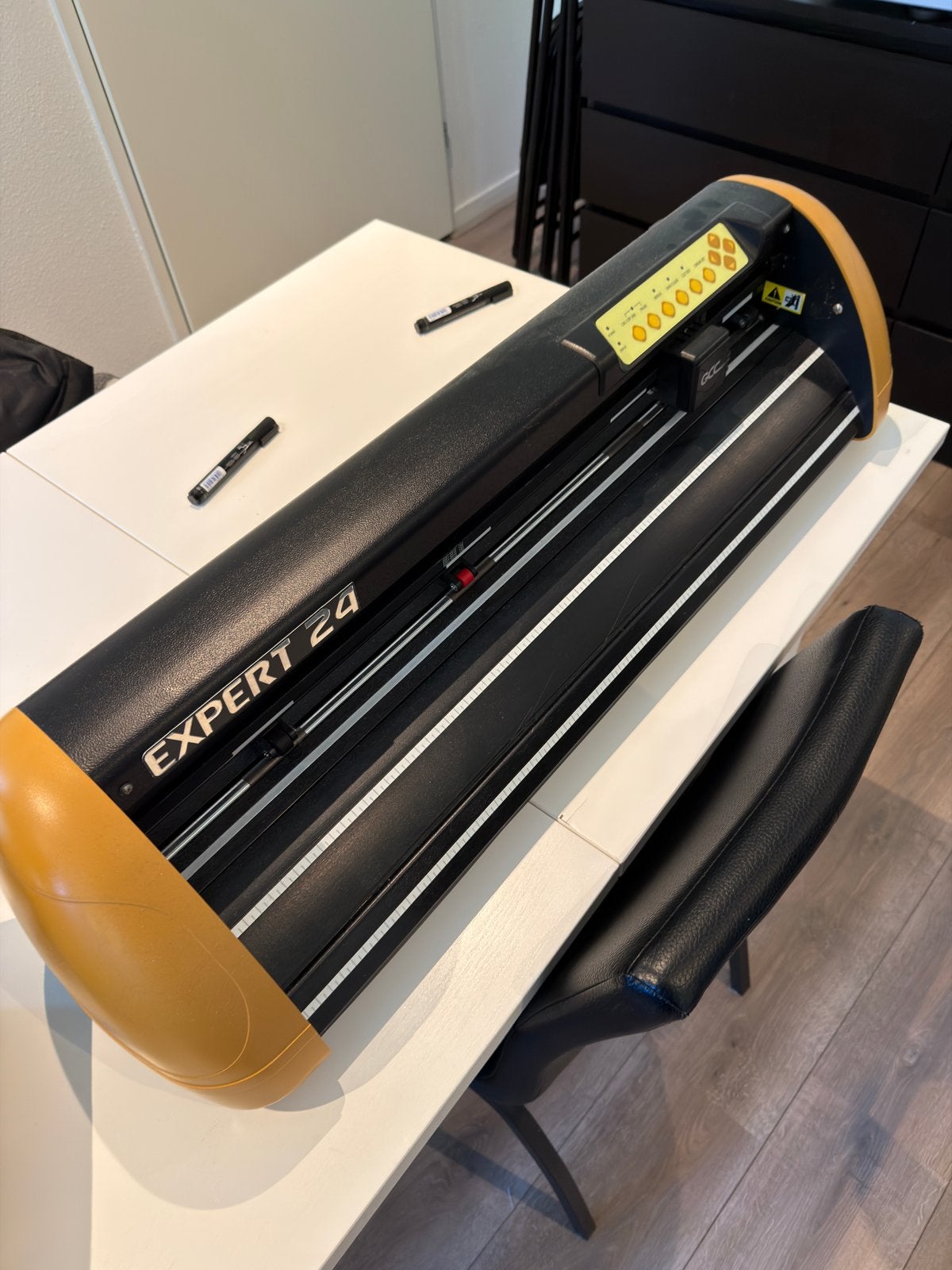 GCC Expert 24 snijplotter - Vinyl, stickers, flexfolie, Ophalen