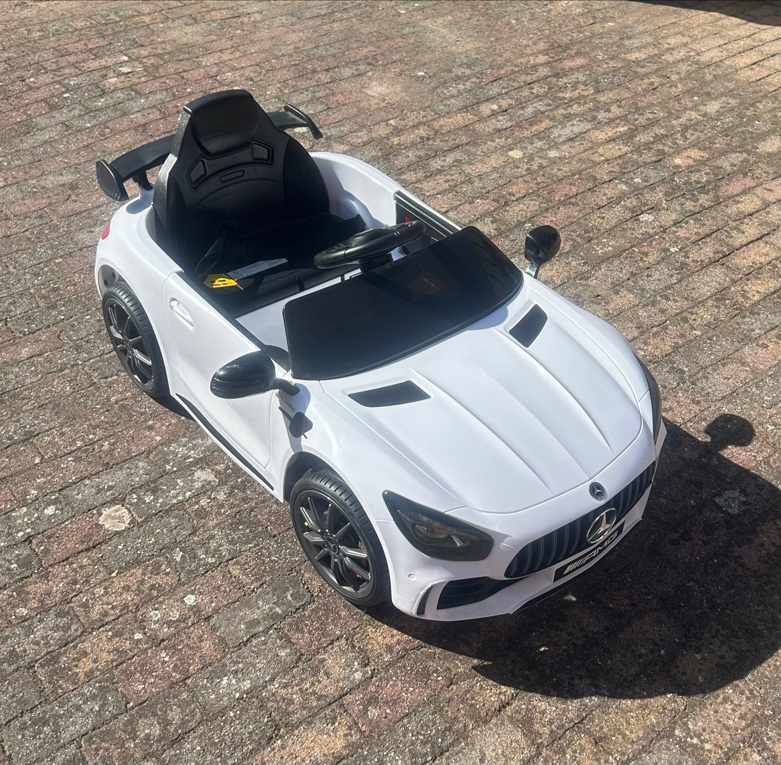 Kinder accu auto met afstandsbediening, Gebruikt