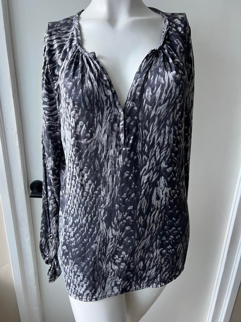 Dea kudibal prachtige blouse maat L silk zijde, Kleding | Dames, Blouses en Tunieken, Ophalen of Verzenden, Zo goed als nieuw