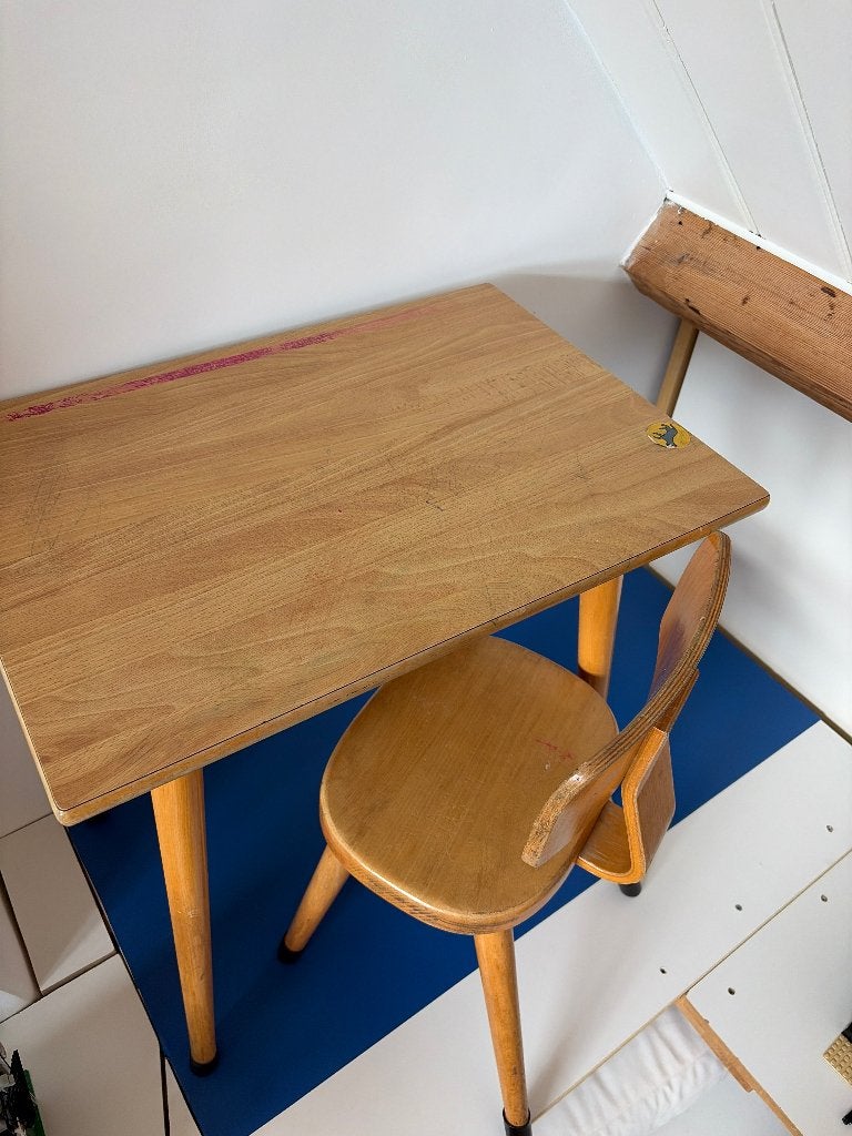 Kindertafel met stoeltje, Kinderen en Baby's, Kinderkamer | Tafels en Stoelen, Ophalen, Gebruikt, Tafel(s) en Stoel(en)