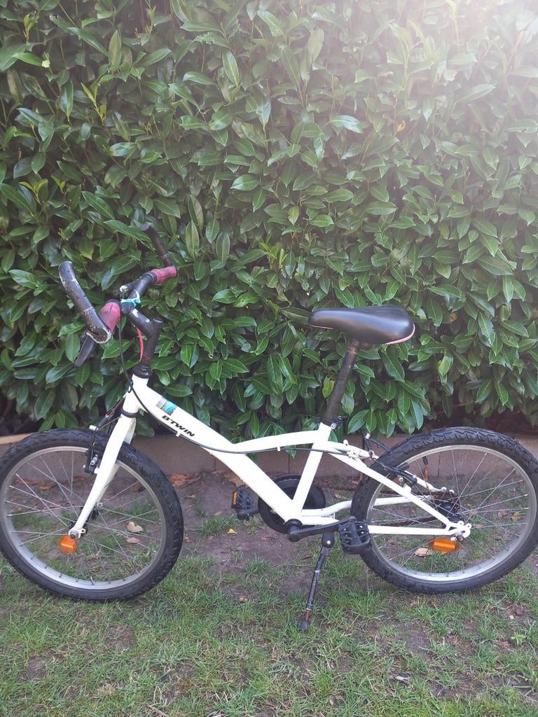 Diverse kinderfietsen - Gebruikt maar in goede staat, Ophalen of Verzenden, Gebruikt, 20 inch of meer, B'Twin, Grass Bias