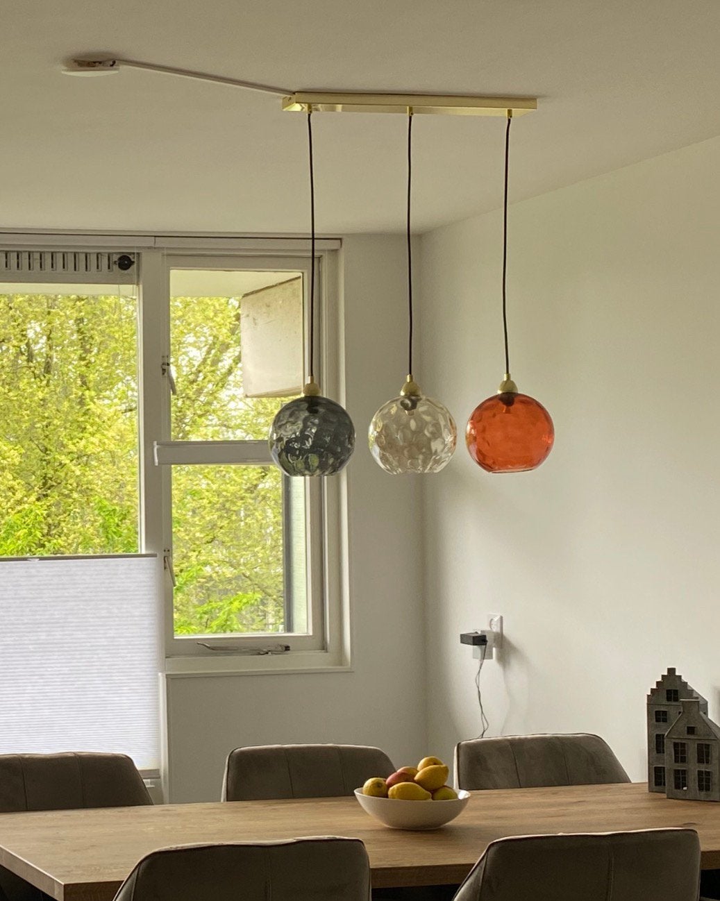 Sfeervolle Eettafel Hanglamp met Gekleurde Glazen Bollen, Ophalen, Zo goed als nieuw, Glas