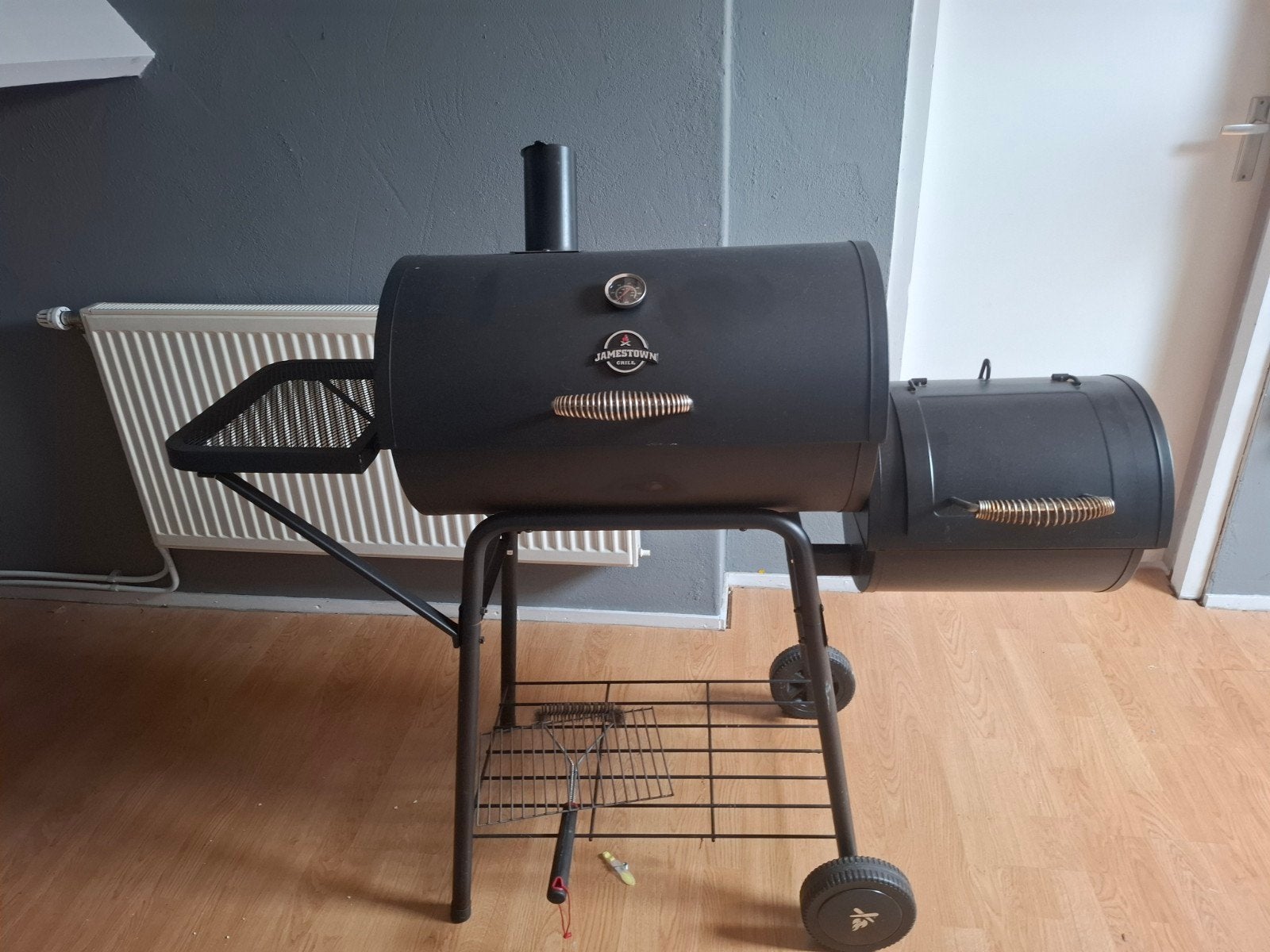 Jamestown Grill Smoker BBQ - gebruikt maar goed onderhouden, Ophalen of Verzenden, Gebruikt, Jamestown