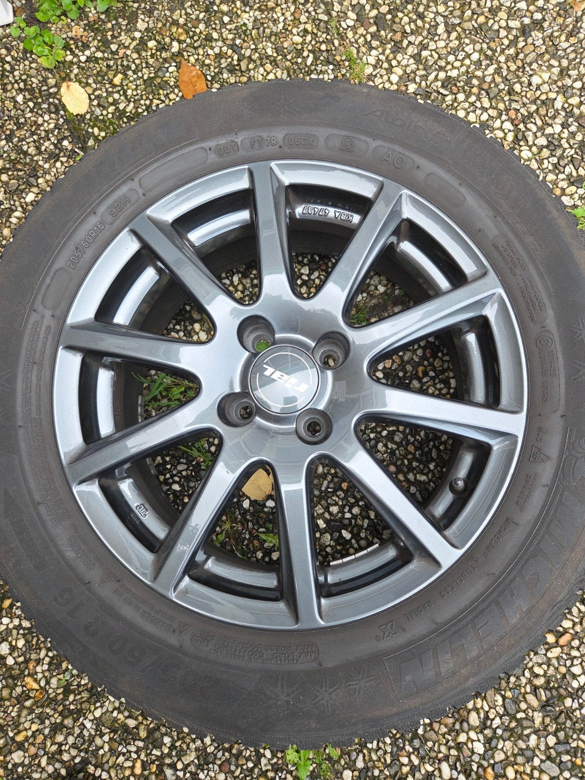 set winterbanden voor Renault Captur op lichtmetalen velgen, Auto-onderdelen, Ophalen, Gebruikt, 16 inch, Banden en Velgen