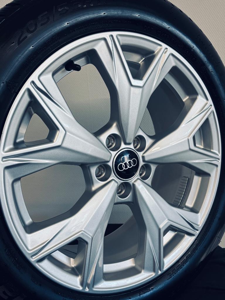 DEMOSTAAT 17” Audi A1 Allstreet velgen + winterbanden, Auto-onderdelen, Banden en Velgen, Ophalen, Gebruikt, Velg(en), 17 inch