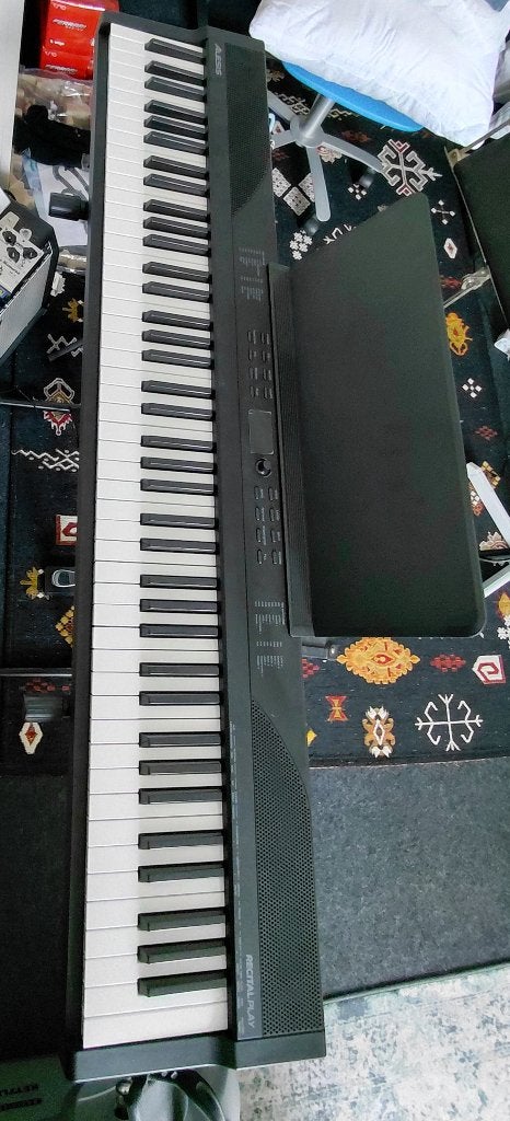 Digital Piano Alesis Recital 88 keys, Ophalen, Zo goed als nieuw, Zwart, Piano
