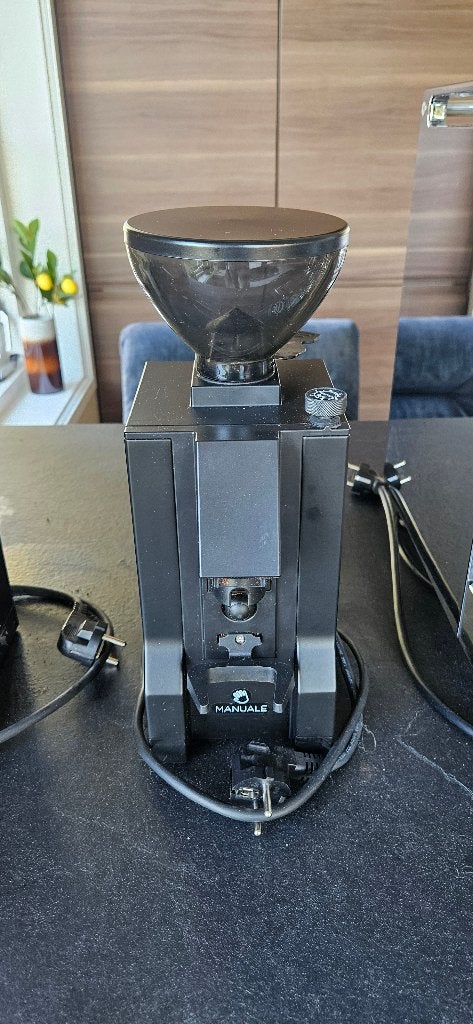 Eureka Mignon Manuale Grinder - Zwart, Ophalen, Zo goed als nieuw, Koffiemolen