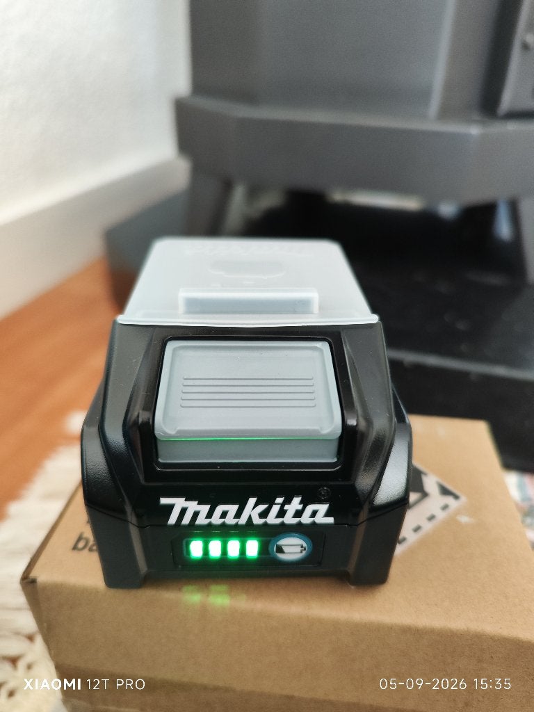 Makita accu BL4040 40v max. 4. Ah, Ophalen of Verzenden, Nieuw, Minder dan 400 watt, Overige typen
