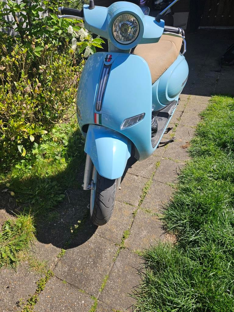 GTS Cappuccino Scooter - Zo goed als nieuw, Fietsen en Brommers, Ophalen of Verzenden, Zo goed als nieuw, Overige typen, Overige merken