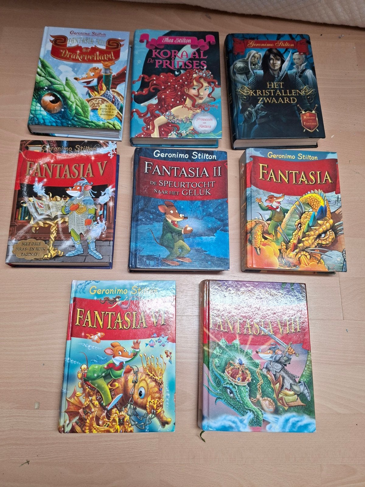 fantasia boeken en Geronimo Stilton, Boeken, Kinderboeken | Jeugd | 10 tot 12 jaar, Ophalen of Verzenden, Zo goed als nieuw