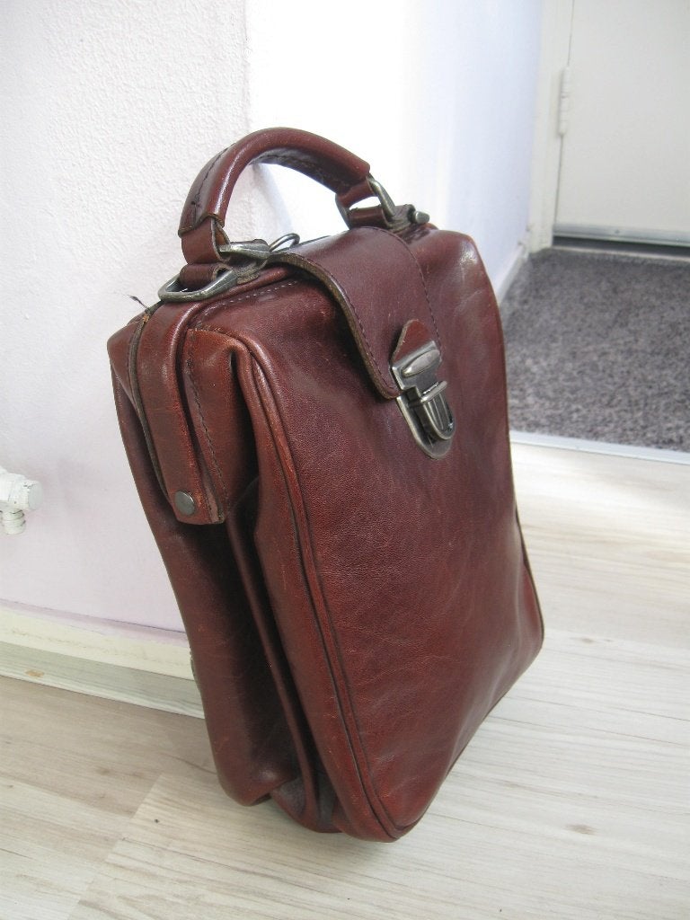 MUTSAERS bruin leren tas doktersmodel met beugel, Ophalen of Verzenden, Zo goed als nieuw, Bruin, Schoudertasje