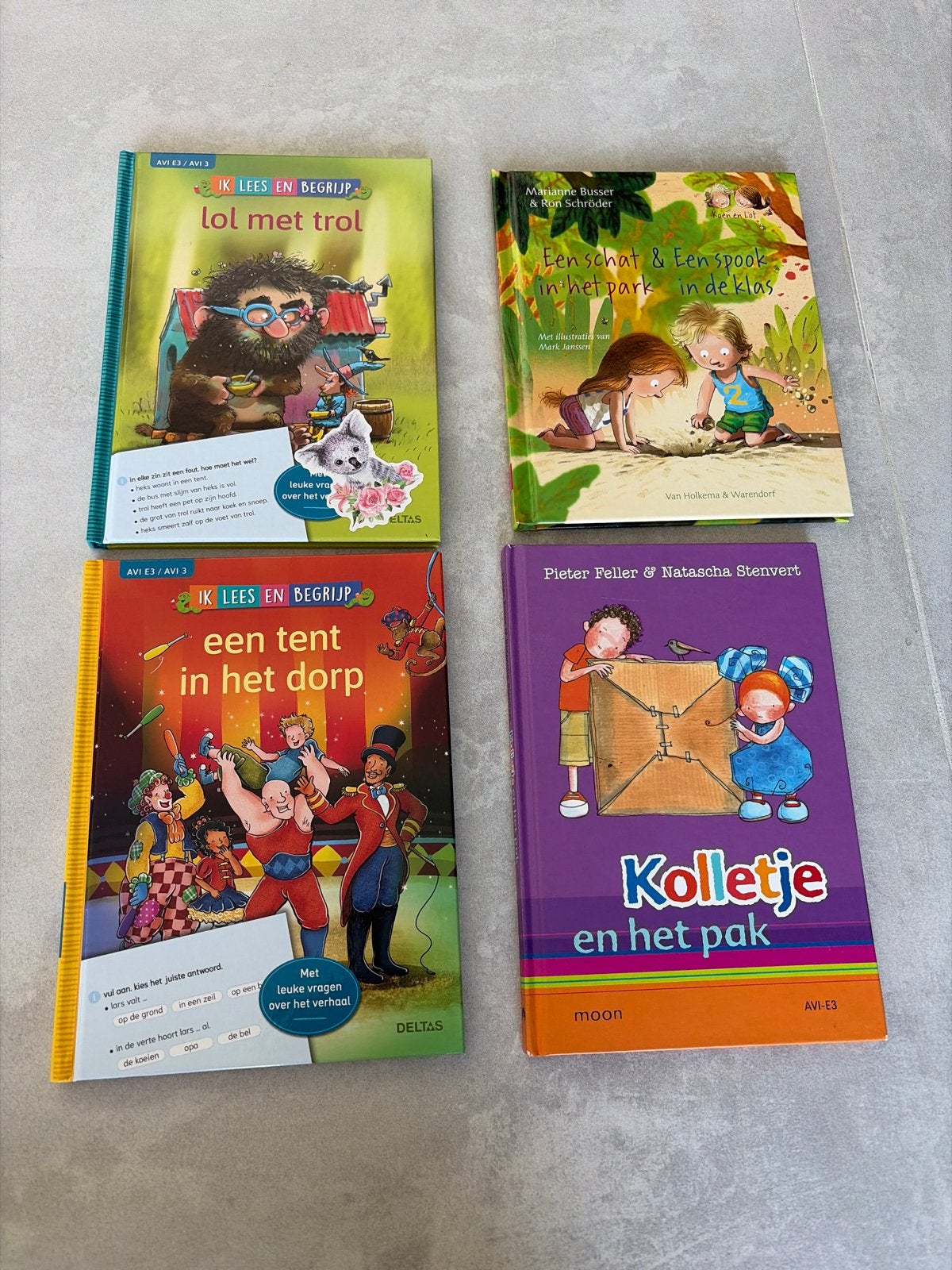 AVI E3 leesboeken: Lol met trol, Een tent in het dorp, etc., Ophalen, Zo goed als nieuw, Fictie algemeen