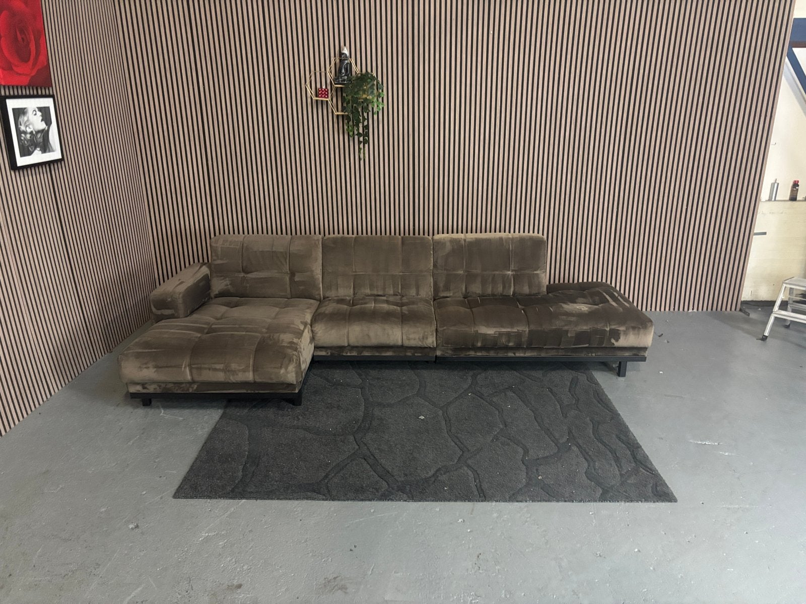 GRATIS LEVERING Velvet Loungebank Bruin 325x140 GEREINIGD, 125 tot 150 cm, Hoekbank, 300 cm of meer, Ophalen of Verzenden