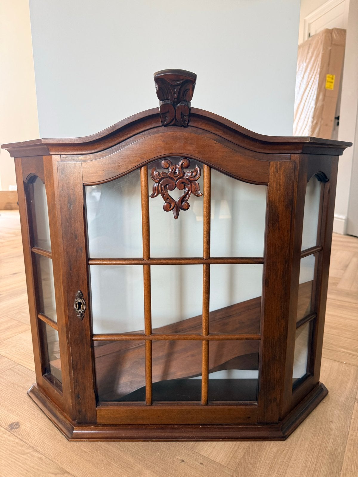 wandvitrinekast, Ophalen of Verzenden