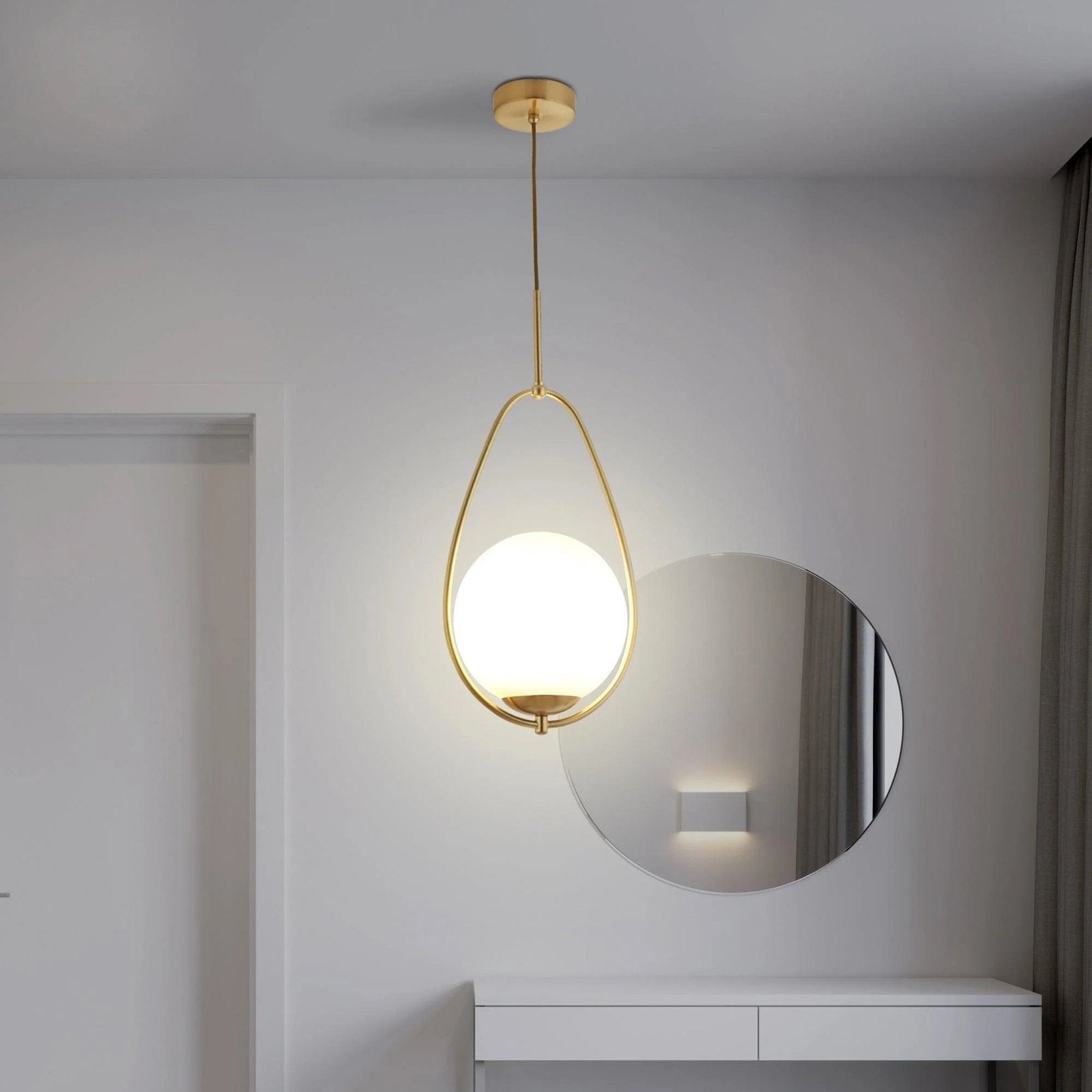 Gouden hanglamp met glazen bol, Ophalen of Verzenden, Zo goed als nieuw, Metaal, E27 (groot)