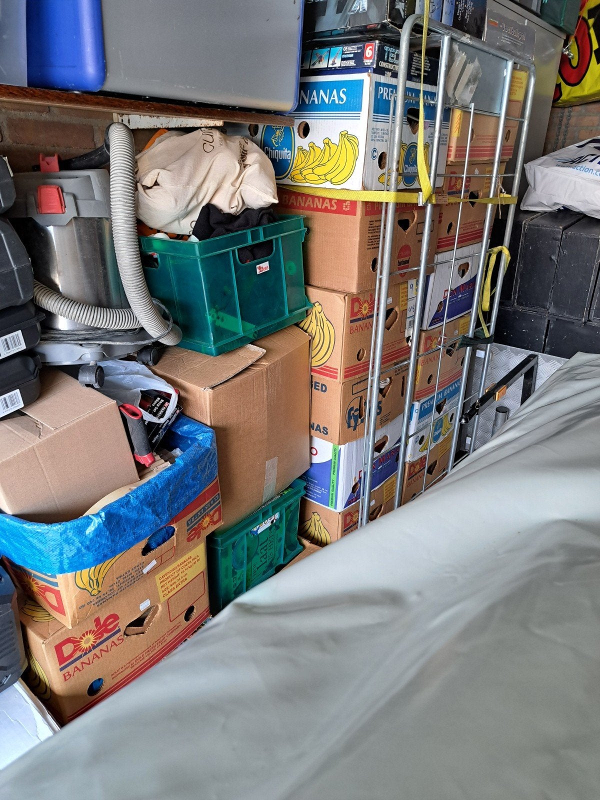 rommelmarkt spullen, Ophalen