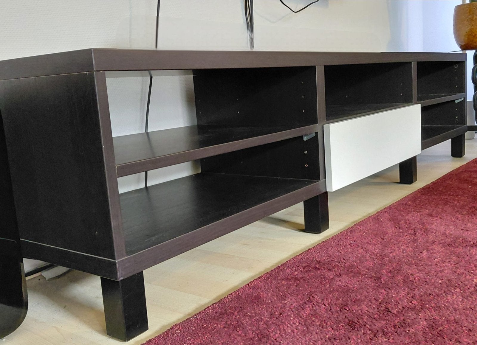 IKEA Besta TV-meubel zwart met lade en poten, Overige materialen, 150 tot 200 cm, Ophalen of Verzenden, Zo goed als nieuw