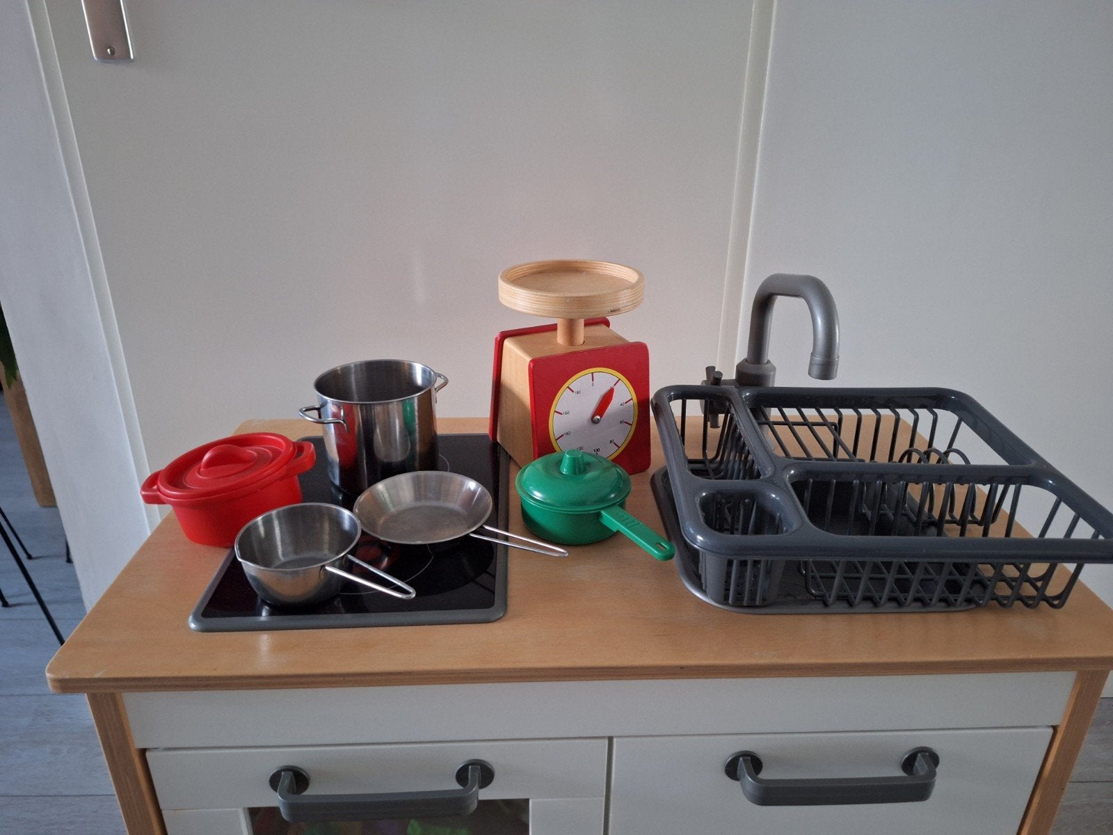 IKEA Duktig speelkeuken met veel extra accessoires, Ophalen, Zo goed als nieuw, Knutselen, Met licht