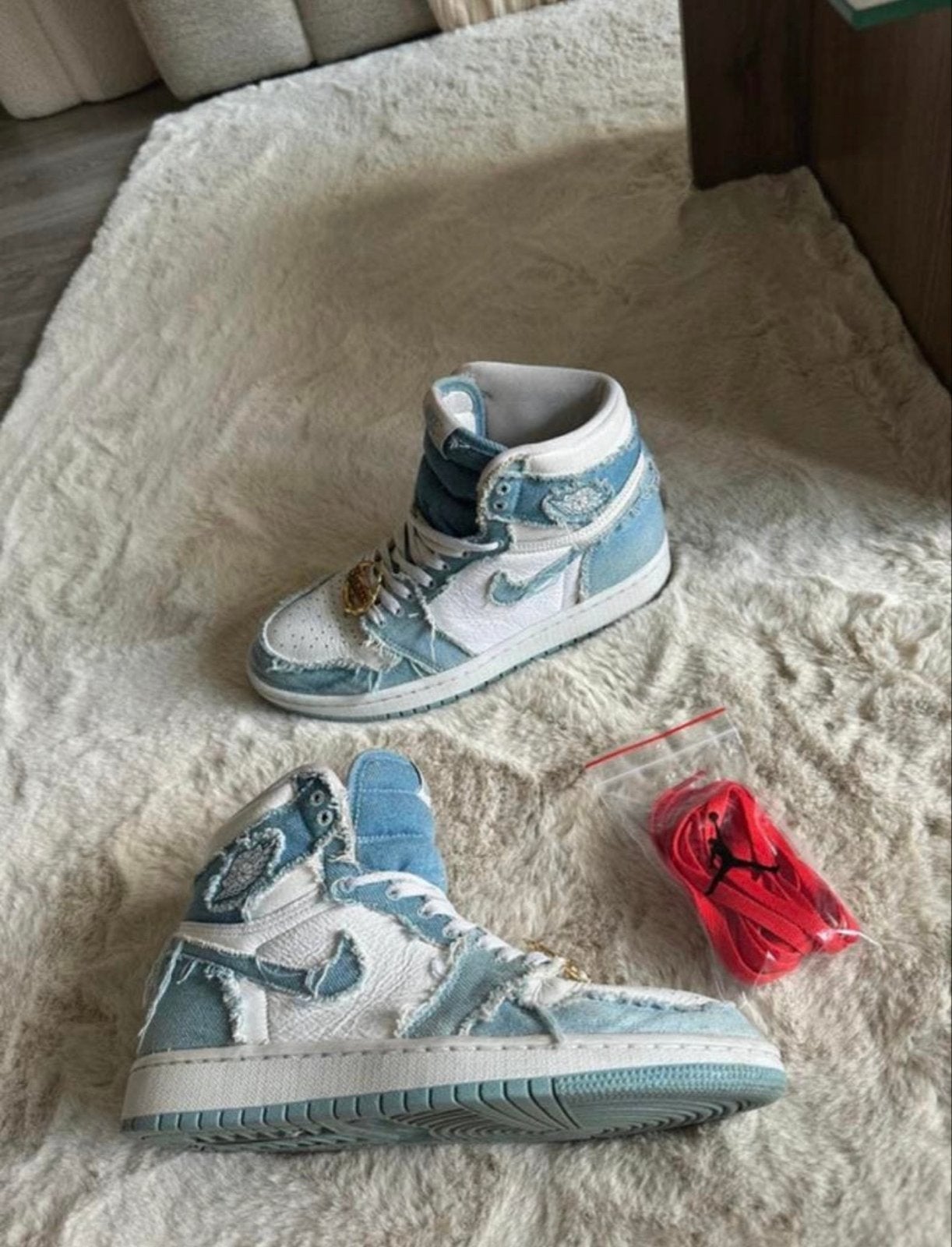 Nike Air Jordan 1 High OG Denim - Maat 39, Kleding | Dames, Schoenen, Verzenden, Gedragen, Blauw, Sneakers of Gympen