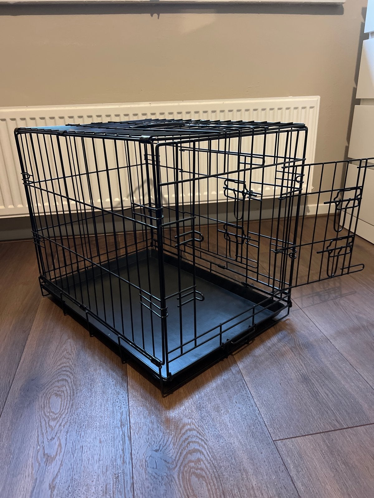 Honden Bench medium, Ophalen, Zo goed als nieuw